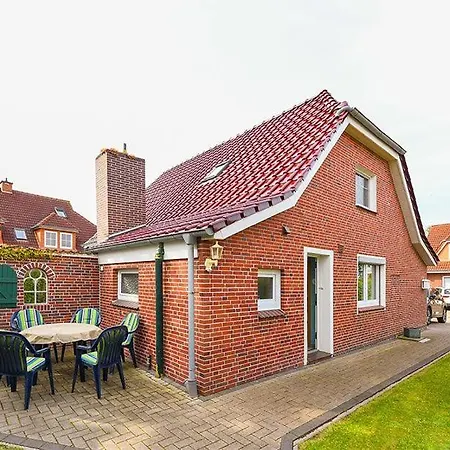 Holiday home Drei Hasen Am Deich Bensersiel